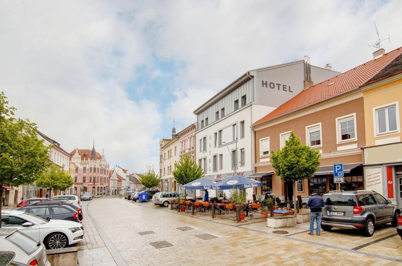Hotel Koflík Strakonice Exterior foto